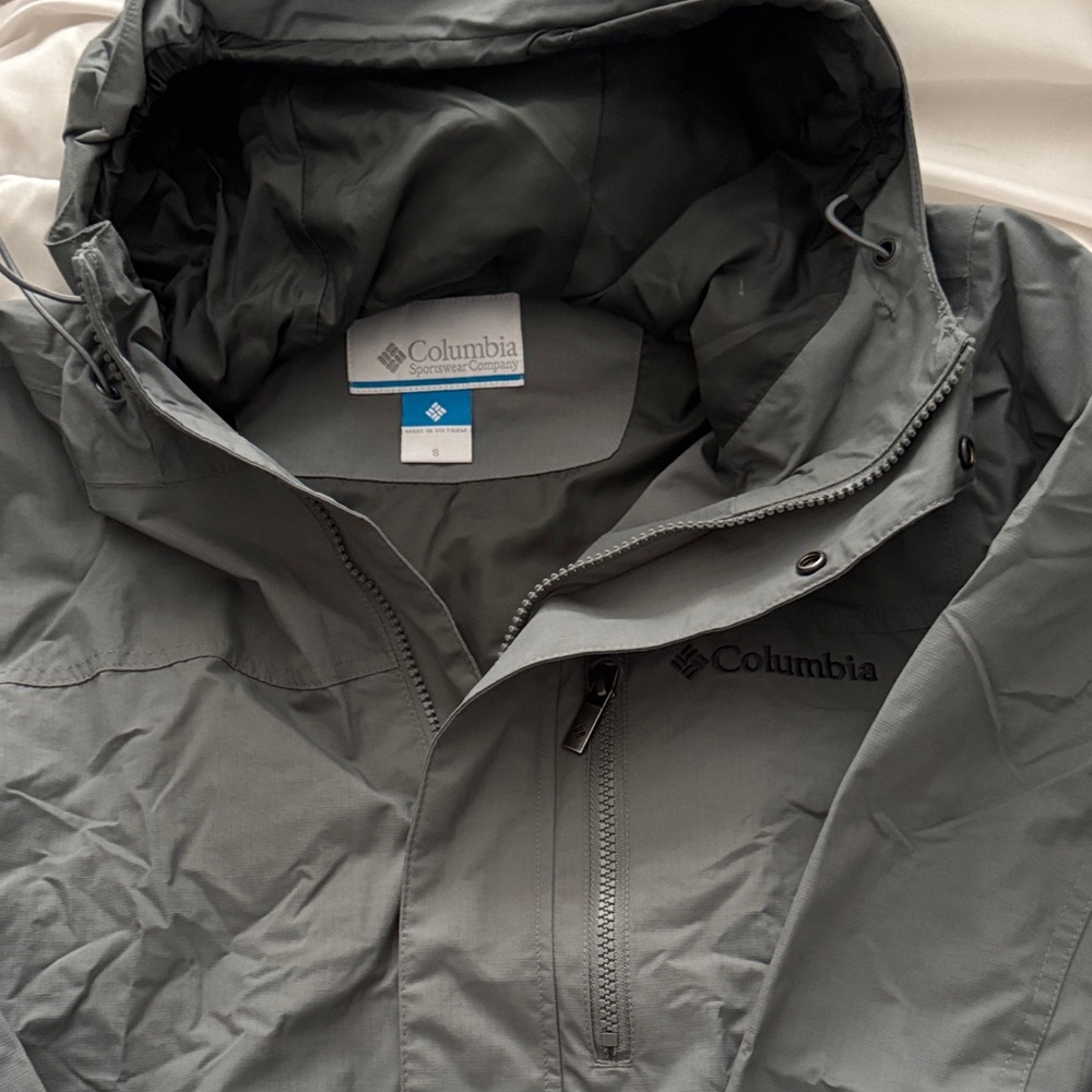 Columbia Charcoal Hooded Windbreaker